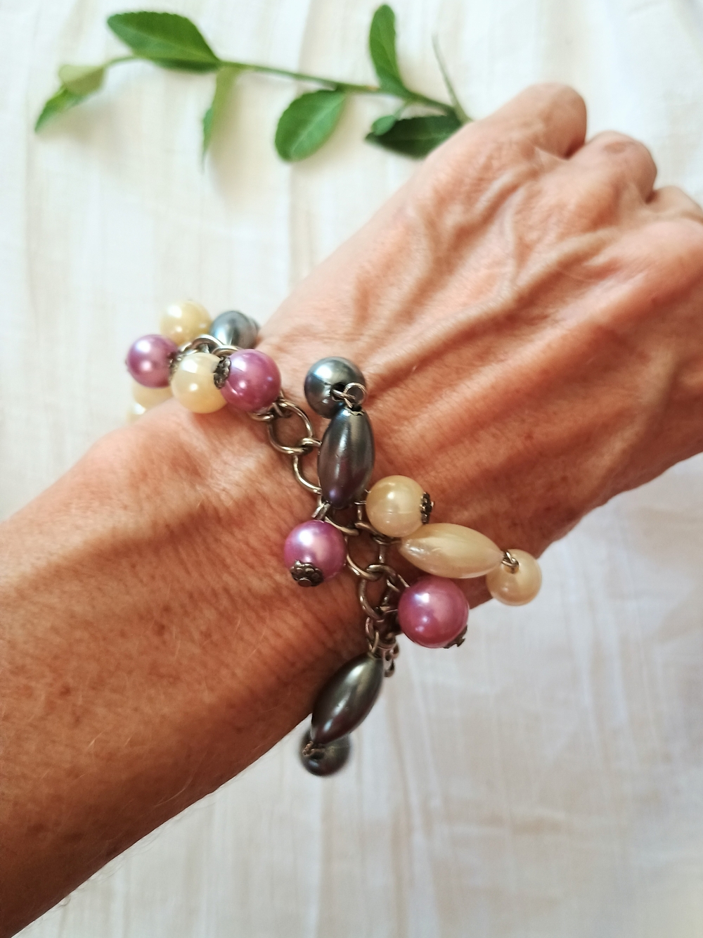 💜 WHIMSIGOTHIC 💜 VTG Artisan Faux Pearl Cha-Cha Bracelet, Festival Fashion